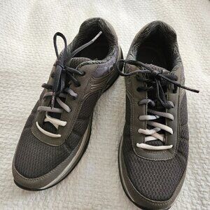 New Abeo Aeros with Vibram soles, Grey 7.5-8.5 (run slightly small)
